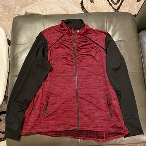 ⚡️2/$30⚡️Size 3 Maurices zip up jacket